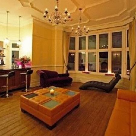 Space Boutique B&B - With Free Private Car Park Llandudno Esterno foto