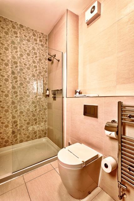 Space Boutique B&B - With Free Private Car Park Llandudno Esterno foto