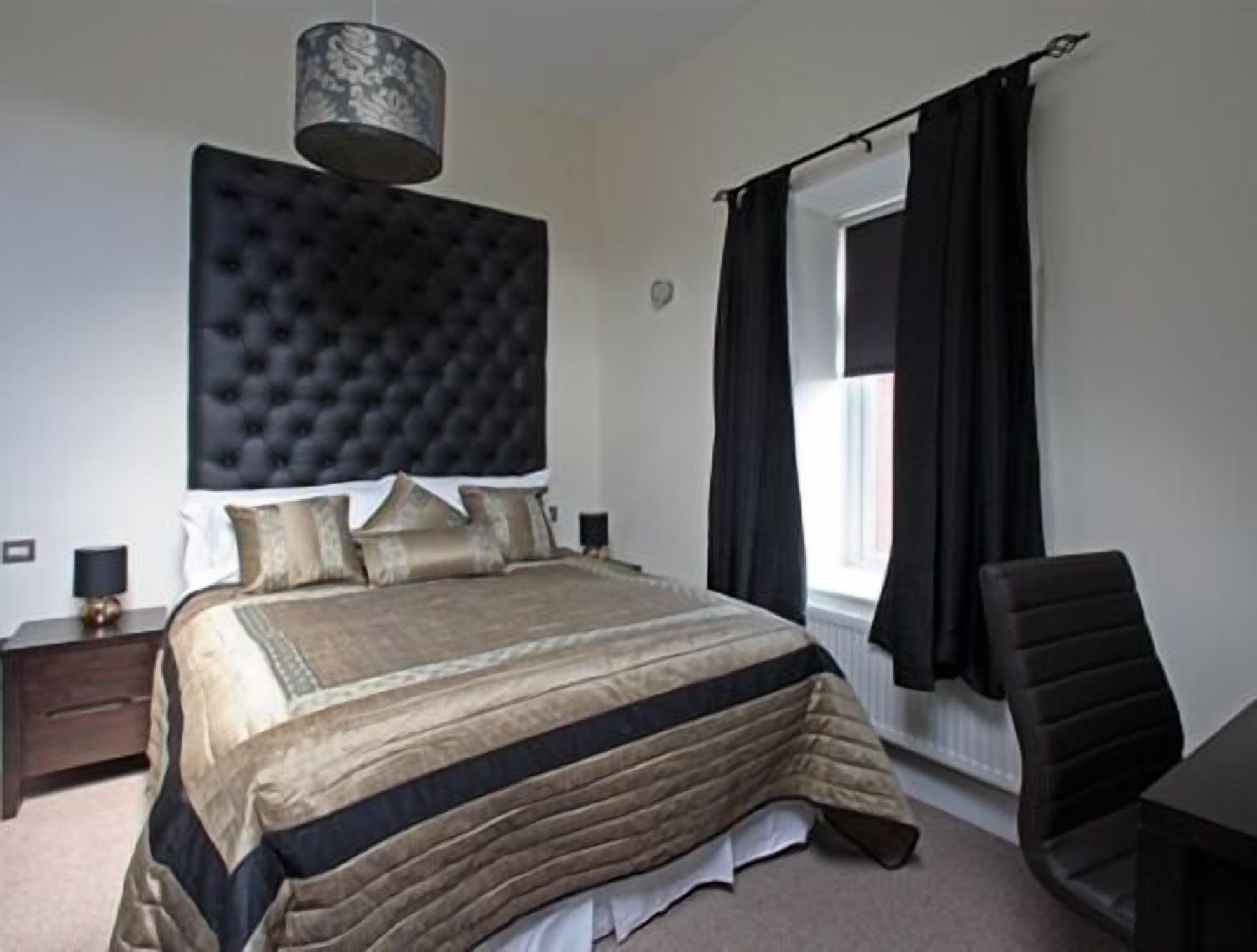 Space Boutique B&B - With Free Private Car Park Llandudno Esterno foto